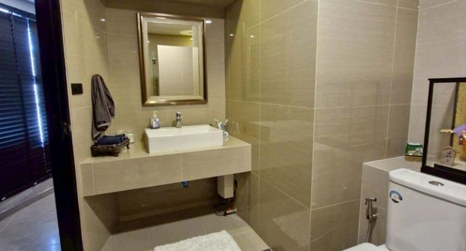 For sale 1 bed condo in Bang Lamung, Chonburi