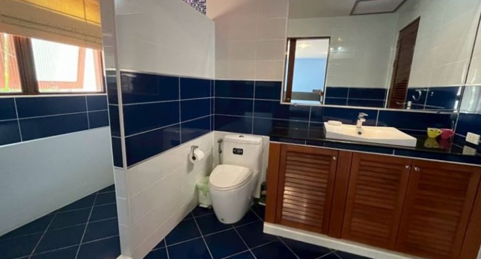 For sale 6 ベッドルーム house in Bang Lamung, Chonburi