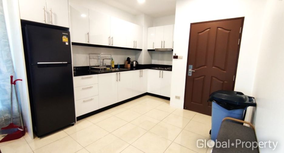 For sale 3 bedrooms condo in Pratumnak, Pattaya