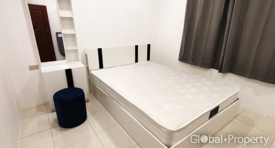 For sale 3 bedrooms condo in Pratumnak, Pattaya