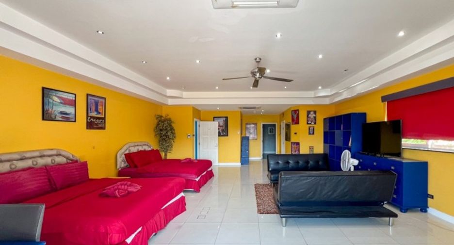 For sale retail Space in Pratumnak, Pattaya
