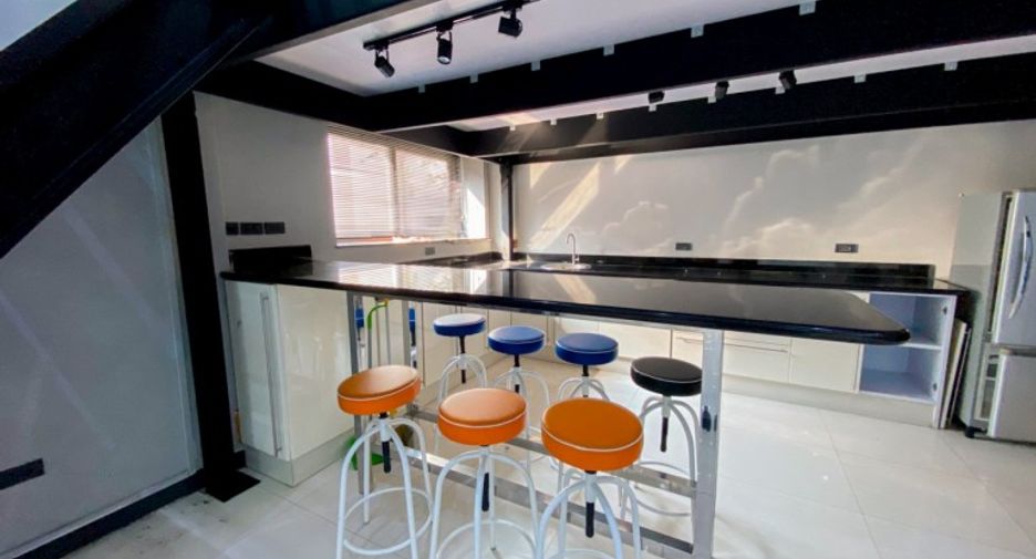 For sale retail Space in Pratumnak, Pattaya