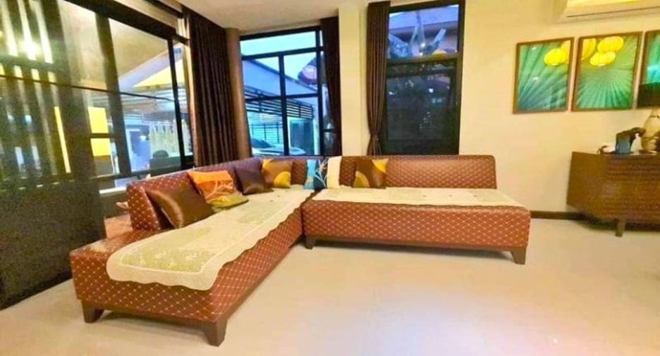 For sale 3 bedrooms house in East Pattaya, Pattaya
