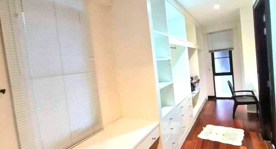 For sale 3 bedrooms house in East Pattaya, Pattaya
