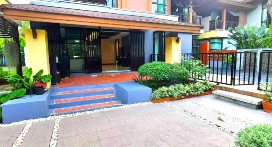 For sale 3 bedrooms house in East Pattaya, Pattaya