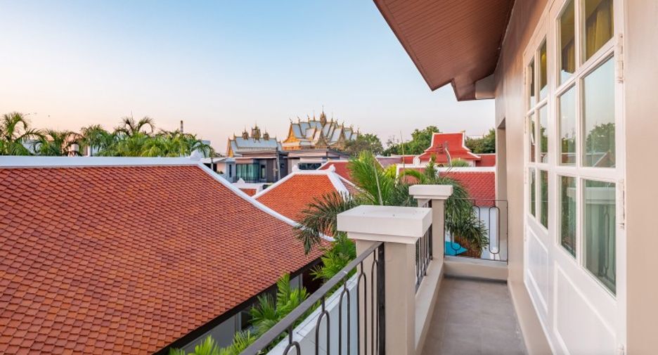 For sale 6 bedrooms house in East Pattaya, Pattaya