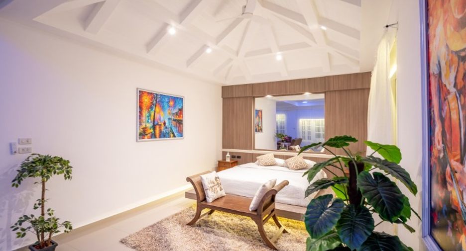 For sale 6 bedrooms house in East Pattaya, Pattaya