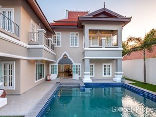 Casa en venta de 6 habitaciones en Bang Lamung, Chonburi
