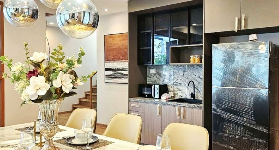 Продажа 4 спальни дом в Йомтиен, Паттайя