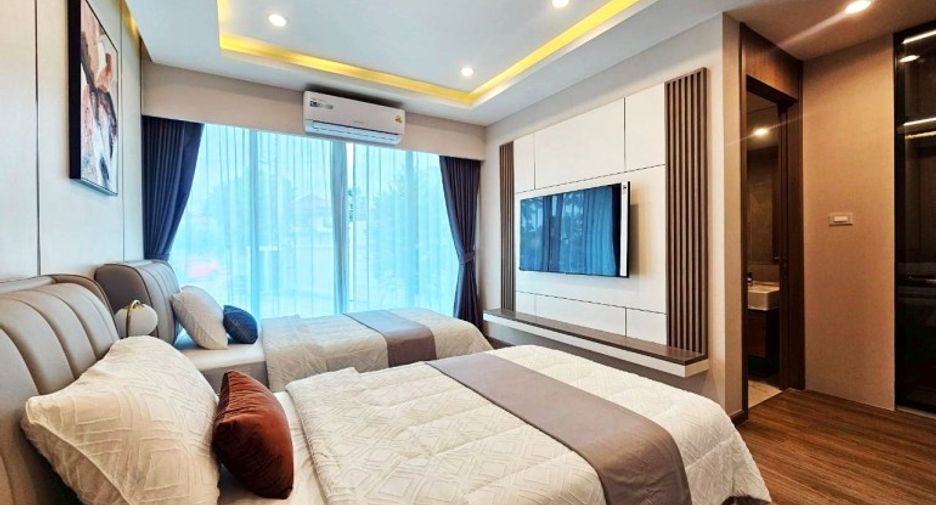 Продажа 4 спальни дом в Йомтиен, Паттайя