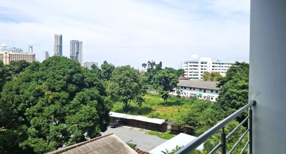 For sale 2 bedrooms condo in Bang Lamung, Chonburi