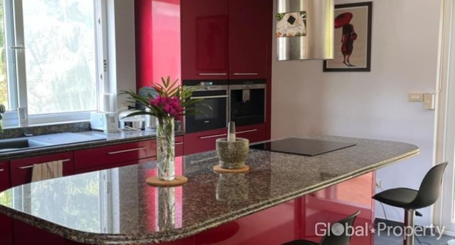 For sale 5 bedrooms house in Ko Chang, Trat