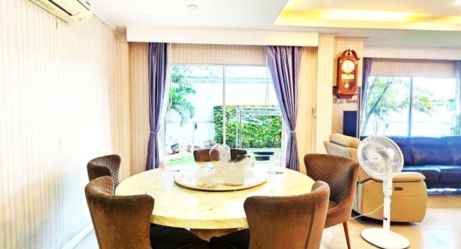 Casa en venta de 3 habitaciones en East Pattaya, Pattaya