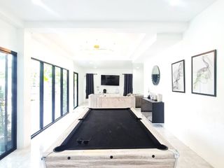 For sale 8 bedrooms house in Bang Saray, Pattaya
