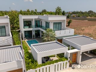 Продажа 4 спальни дом в Банг Ламунг, Чонбури