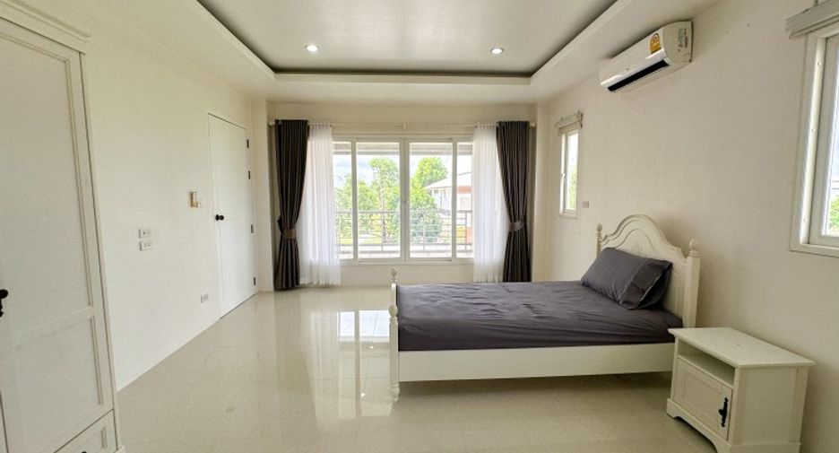 À vendre 4 chambres maison à Bang Lamung, Chonburi