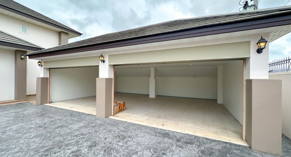 À vendre 4 chambres maison à Bang Lamung, Chonburi