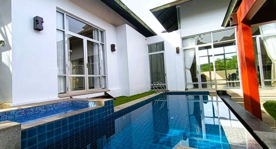 Haus zum Kauf mit 4 Zimmer in Sattahip, Chonburi