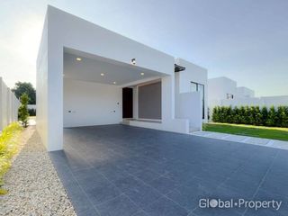 For sale 3 bedrooms house in Bang Lamung, Chonburi