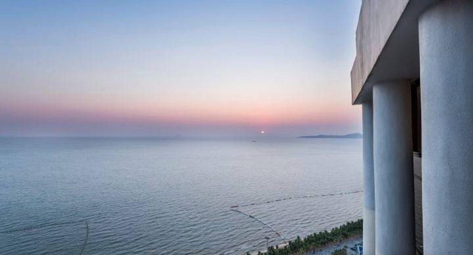 For sale 3 bedrooms condo in Jomtien, Pattaya