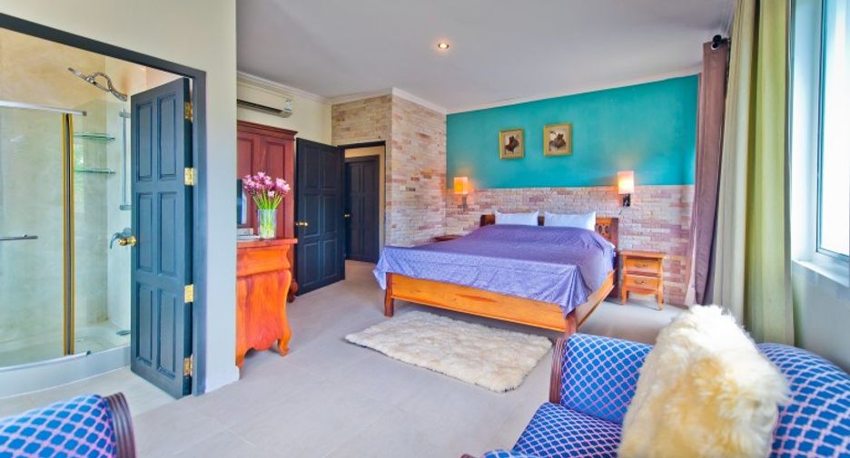 For sale 8 bedrooms house in Sattahip, Chonburi