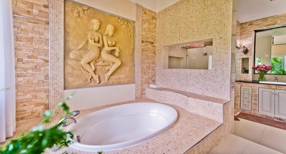 For sale 8 bedrooms house in Sattahip, Chonburi