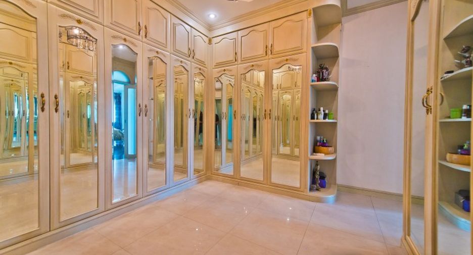 For sale 8 bedrooms house in Sattahip, Chonburi