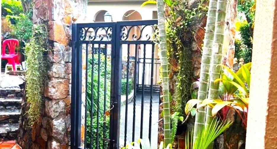 À vendre 5 chambres maison à Bang Lamung, Chonburi