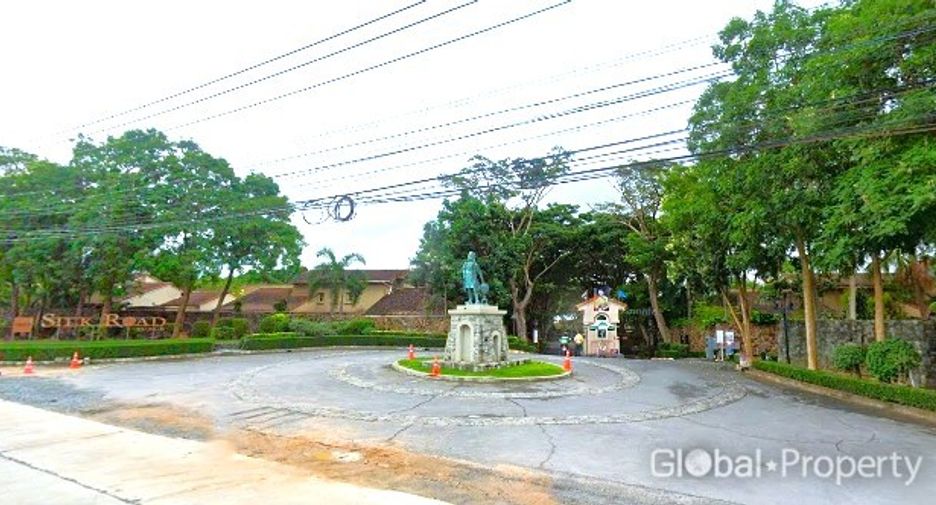 À vendre 5 chambres maison à Bang Lamung, Chonburi