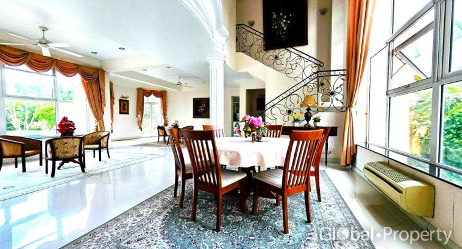 À vendre 5 chambres maison à Bang Lamung, Chonburi