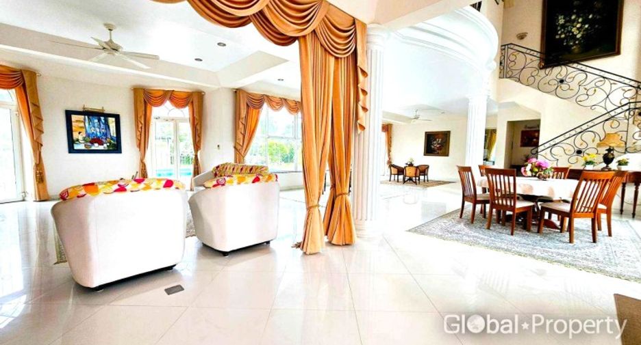 À vendre 5 chambres maison à Bang Lamung, Chonburi
