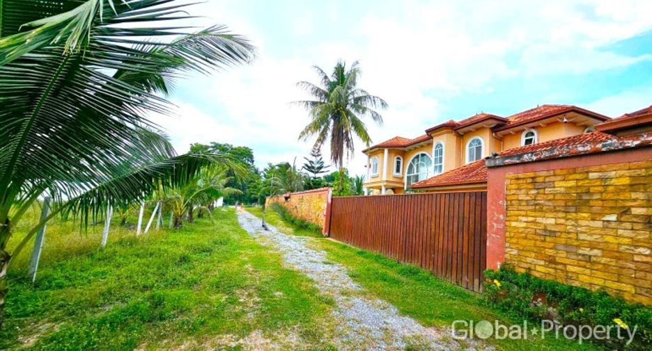 À vendre 5 chambres maison à Bang Lamung, Chonburi
