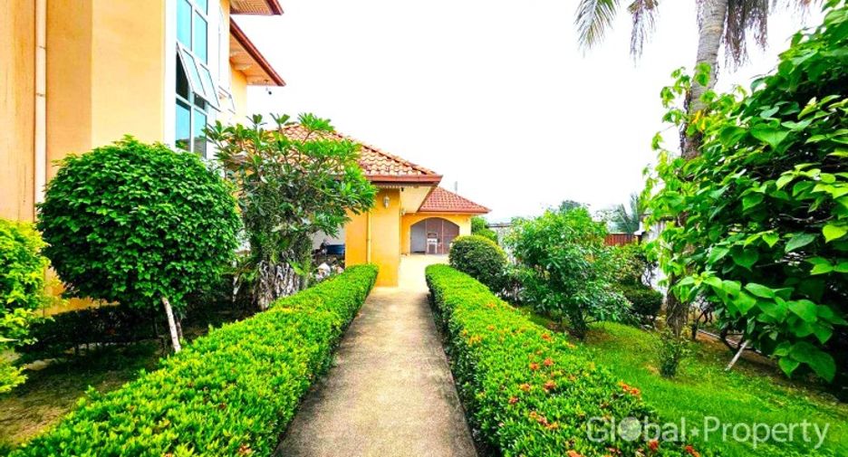 À vendre 5 chambres maison à Bang Lamung, Chonburi
