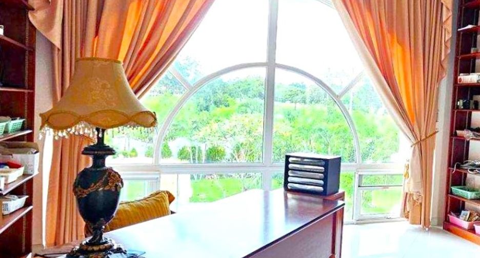 À vendre 5 chambres maison à Bang Lamung, Chonburi