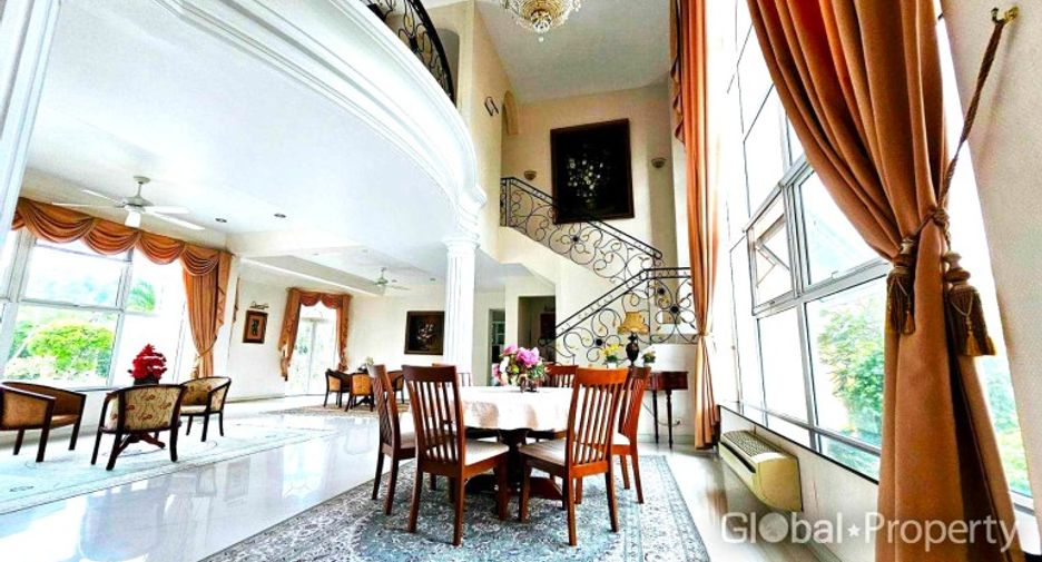 À vendre 5 chambres maison à Bang Lamung, Chonburi