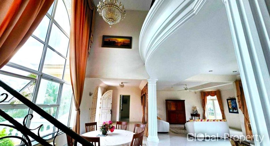 À vendre 5 chambres maison à Bang Lamung, Chonburi