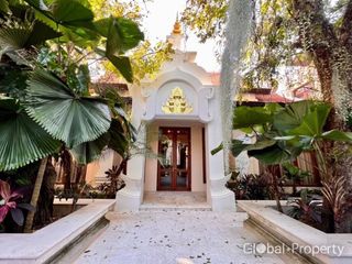 For sale 5 bedrooms house in Na Jomtien, Pattaya