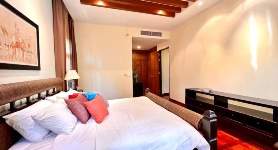For sale 5 bedrooms house in Sattahip, Chonburi