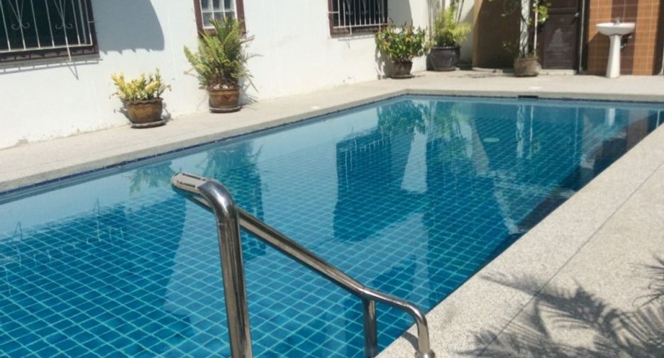 À vendre 5 chambres maison à Pratumnak, Pattaya