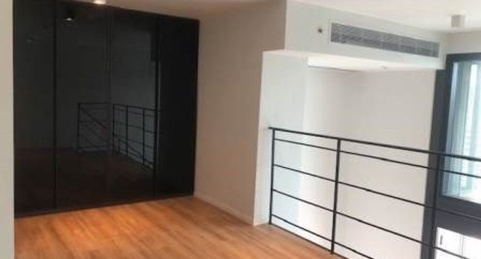 For sale 1 bed condo in Sathon, Bangkok