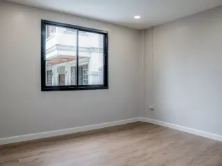 For sale 3 bed townhouse in Khlong Toei, Bangkok