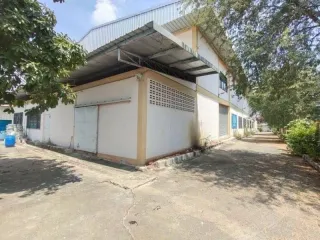 For sale warehouse in Khlong Toei, Bangkok