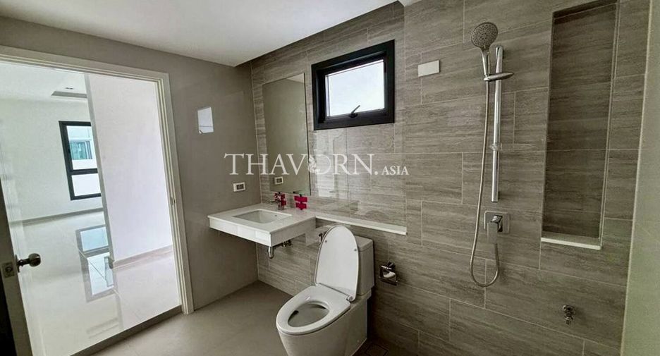 For sale 4 bedrooms house in Bang Lamung, Chonburi