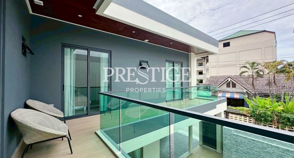 Haus zum Kauf mit 4 Zimmer in Bang Lamung, Chonburi