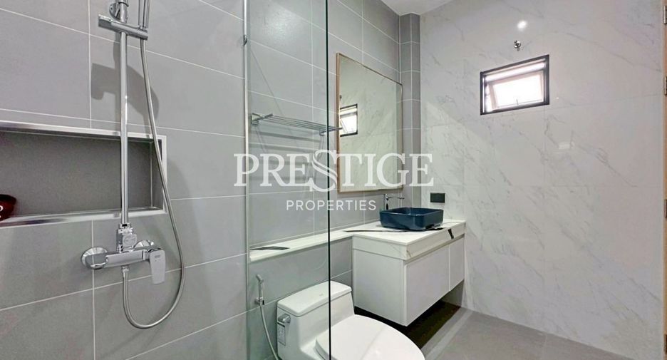 Haus zum Kauf mit 4 Zimmer in Bang Lamung, Chonburi
