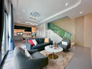 Haus zum Kauf mit 4 Zimmer in Bang Lamung, Chonburi