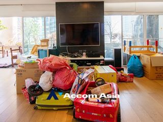 For sale 3 bed condo in Khlong Toei, Bangkok