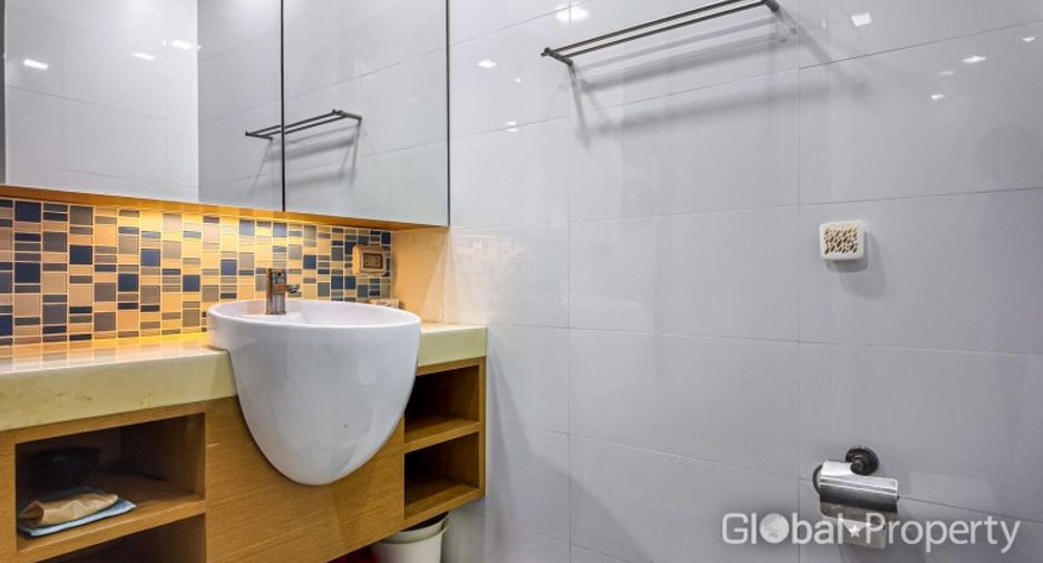 À vendre 2 chambres condo à Bang Lamung, Chonburi
