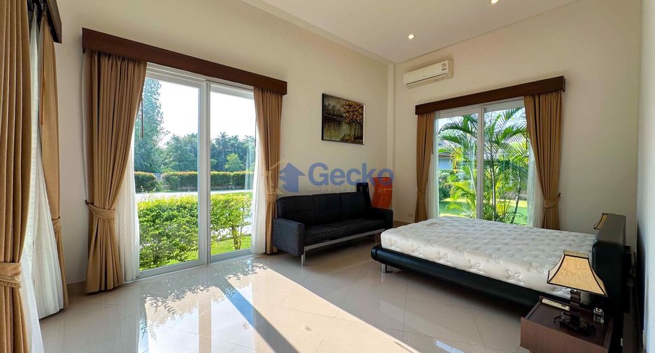 For sale 4 bedrooms house in Bang Lamung, Chonburi