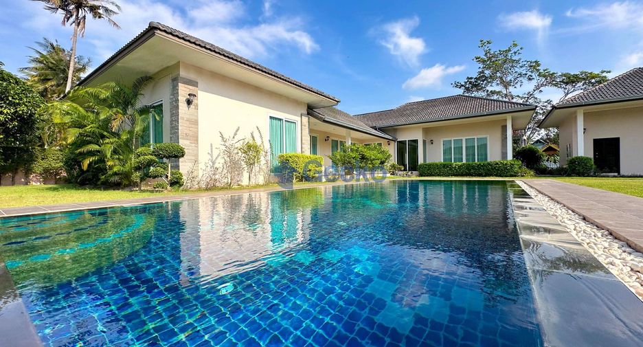 For sale 4 bedrooms house in Bang Lamung, Chonburi